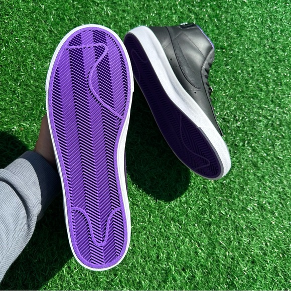 Nike Blazer Mid ‘77 EMB Black / Action Grape - Iron Gray - Picture 7 of 14